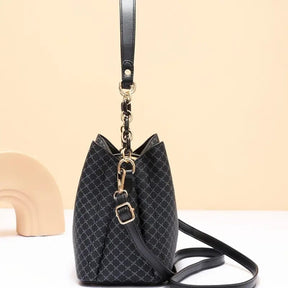 Bolsa Feminina Couro Chic Bela