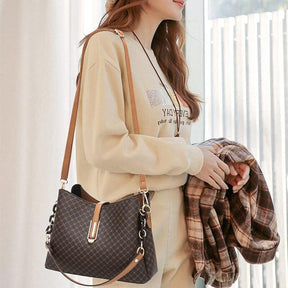 Bolsa Feminina Couro Chic Bela