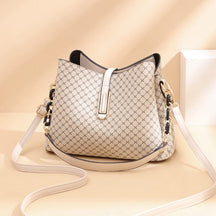 Bolsa Feminina Couro Chic Bela