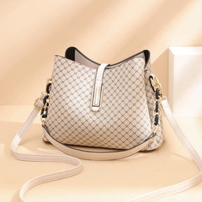 Bolsa Feminina Couro Chic Bela