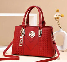 Bolsa Feminina Couro Clássica