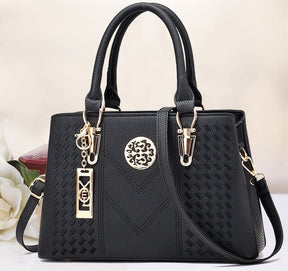 Bolsa Feminina Couro Clássica