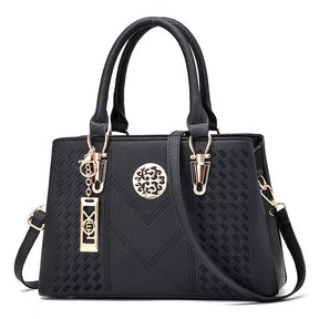 Bolsa Feminina Couro Clássica