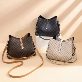 Bolsa Feminina Couro Chic Bela